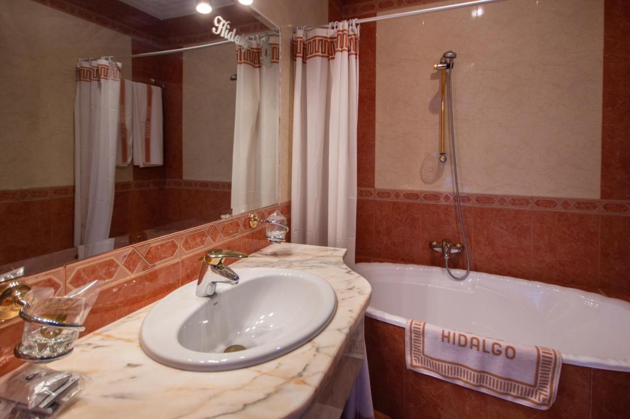 Hotel Hidalgo Martos Eksteriør billede
