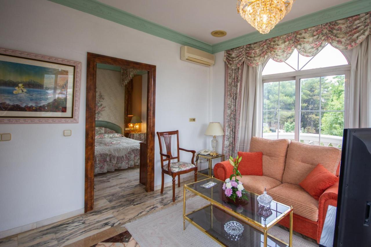 Hotel Hidalgo Martos Eksteriør billede